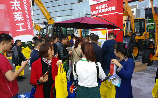 莱工.jpg 莱工.jpg