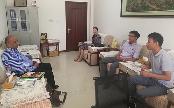 莱工.jpg 莱工.jpg