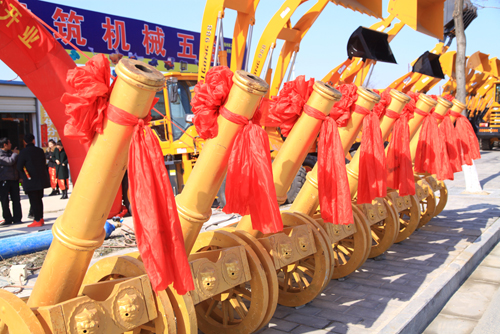 莱工.jpg 莱工.jpg